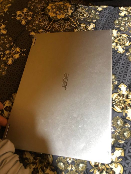 Noutbook Acer spin 3  512 talik
