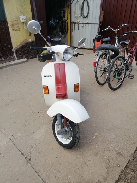 Vând Piaggio vespa