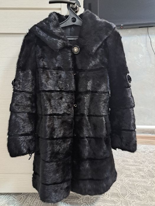 шуба с капюшоном