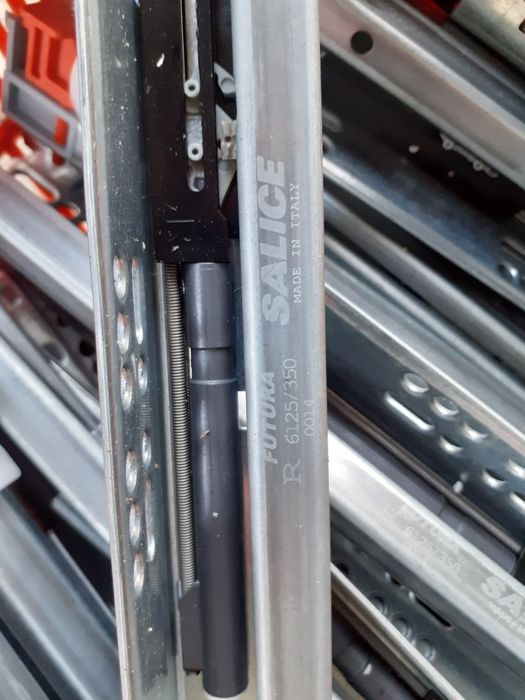 Ghid de extracție parțială Futura Smove Ghid lung zincat 450Mm SALICE