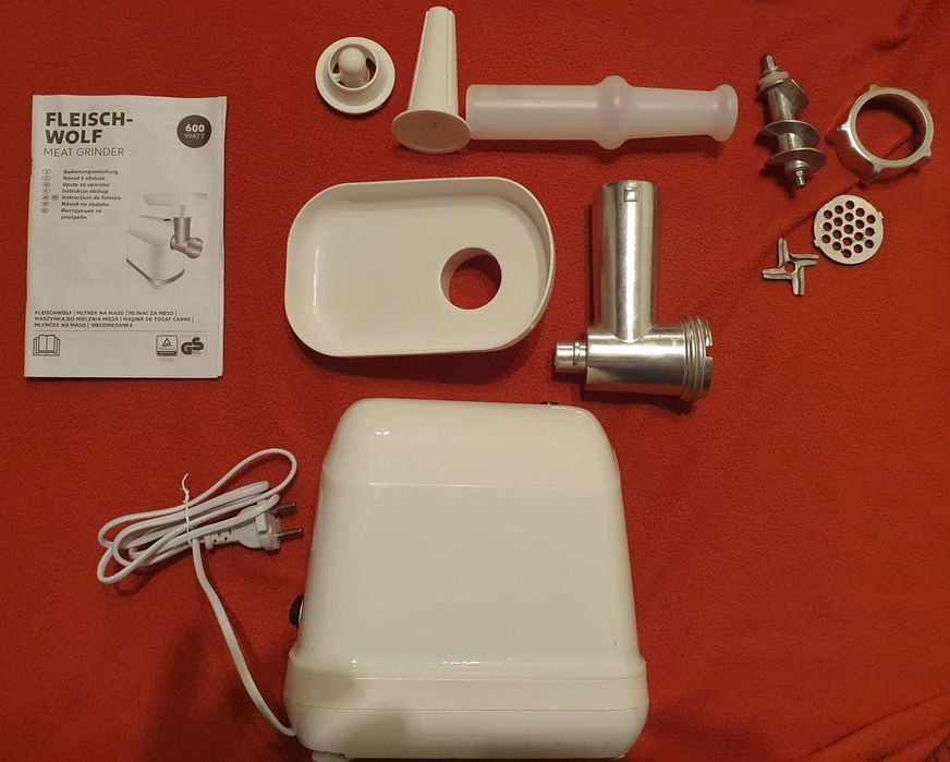Masina tocat carne 600 w