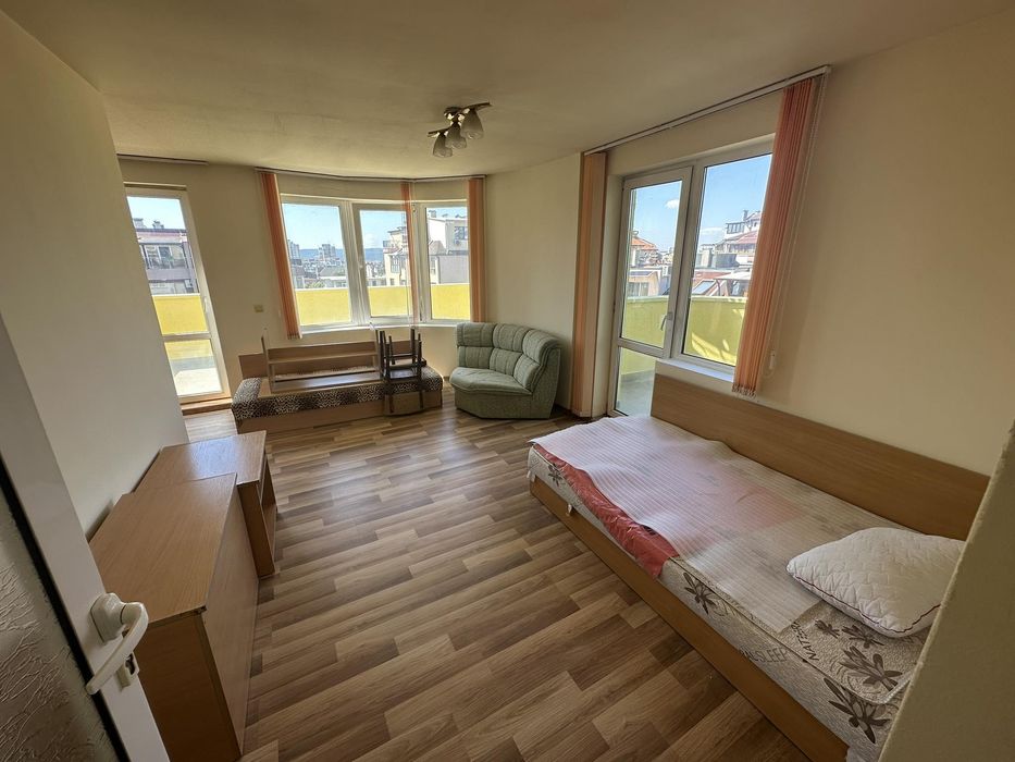 Дава се под наем Тристаен апартамент в Варна, Левски - 105 кв.м за 409 € - Снимка #4