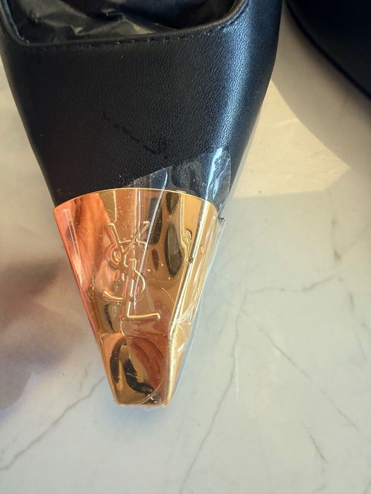 YSL черни обувки на ток