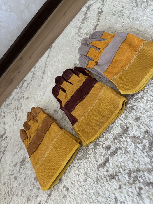 Продается демисезонные и одноразовые перчатки по 200 и 400 тг