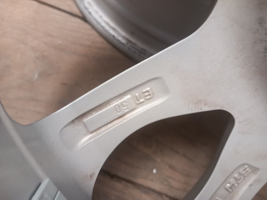 Jante r16 5x114.3 et 50 cb 67.1  mazda kia Hyundai etc