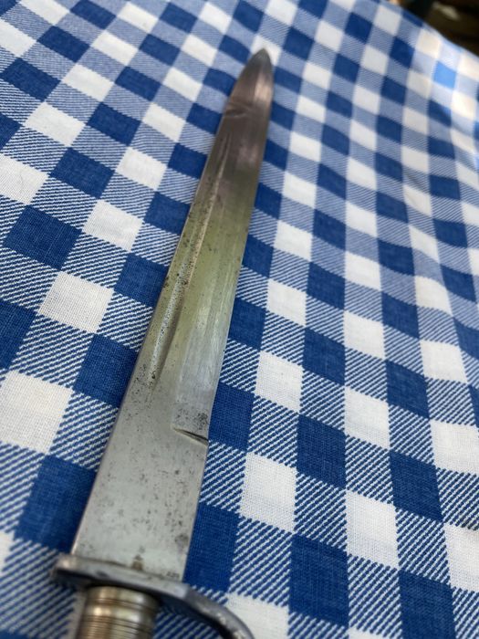 Pumnal vechi de vanatoare