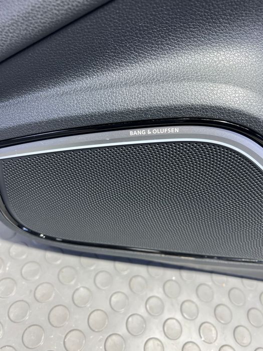Set Fete Usa/Usi + Cotiera Piele Bang Olufsen Audi A3 8V