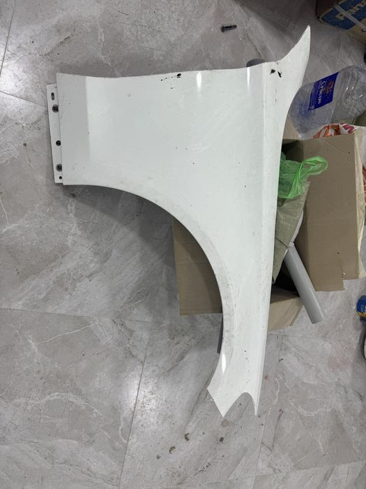 Передние крылья на Mercedes