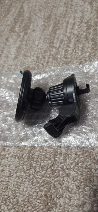 Suport auto telefon cu încărcare wireless