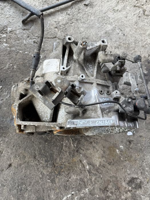 Cutie viteze dodge caliber 2.0CRD\6trepte\4x4