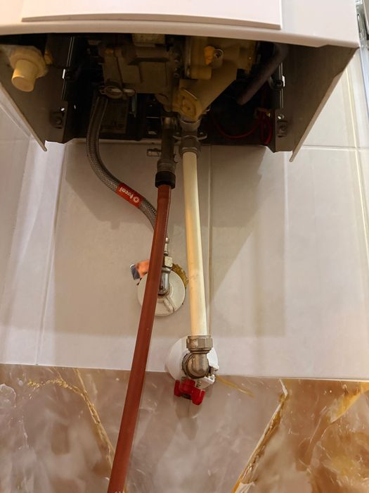 Газов бойлер - Bosch + газова бутилка