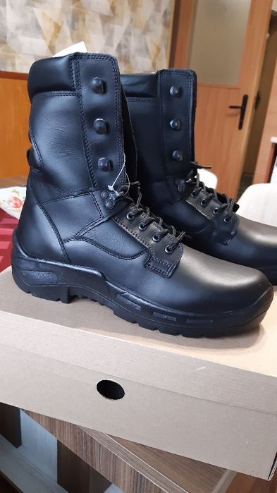 Полицейски Кубинки чисто нови.