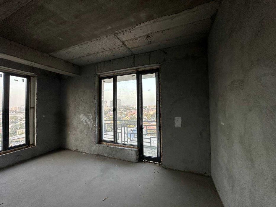 ЖК Sayram Tower  3 комнатная коробка 93м2 Сайрам улица Буз Базар