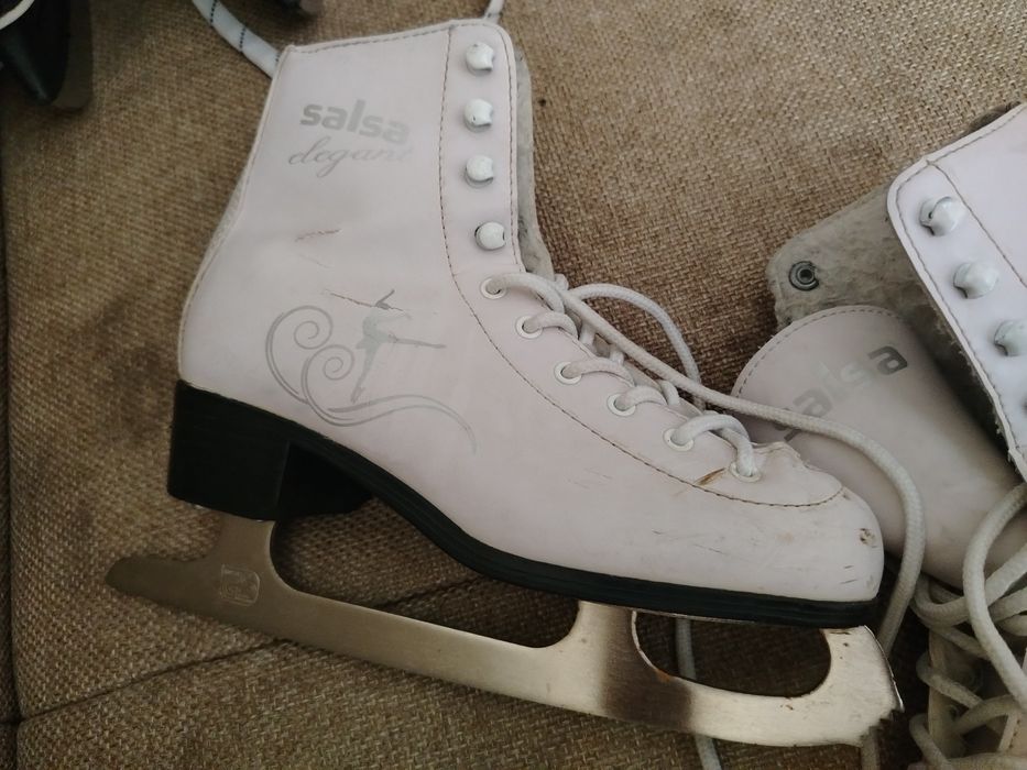 Продам коньки зимние