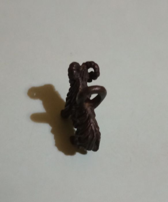 Винтажный талисман в виде барана