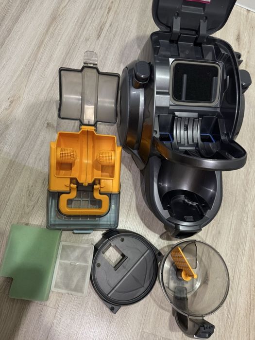 Пылесос  lg со стаканом