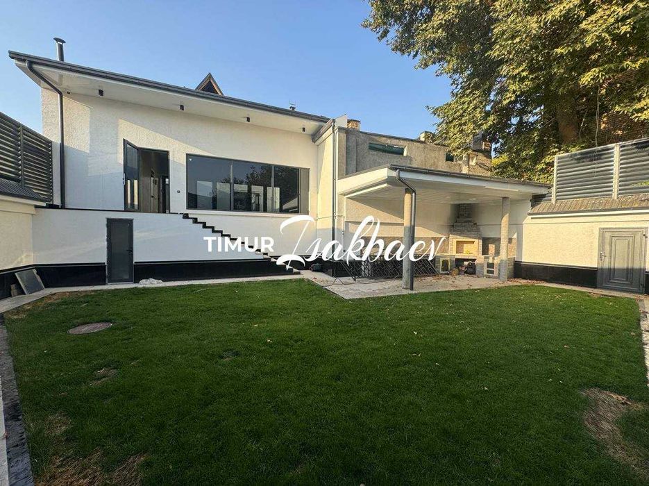 Продам ЕвроДом Военный Госпиталь 5 соток