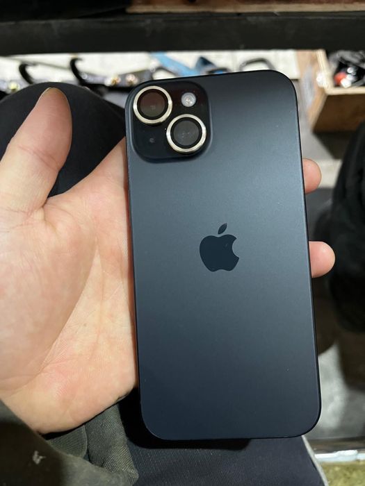 Продам Iphone 15