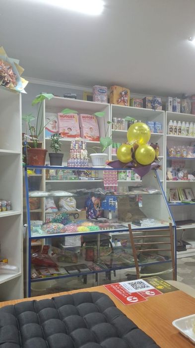 Стелаж . Стеклянной стелаж