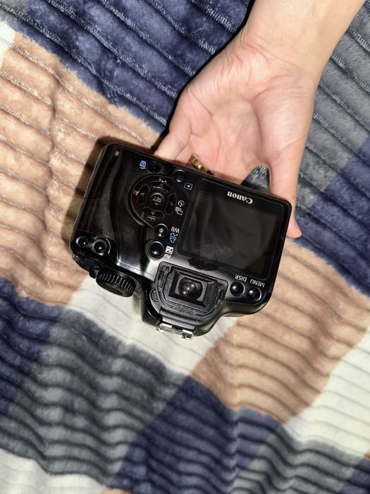 Продам фотоаппарат canon