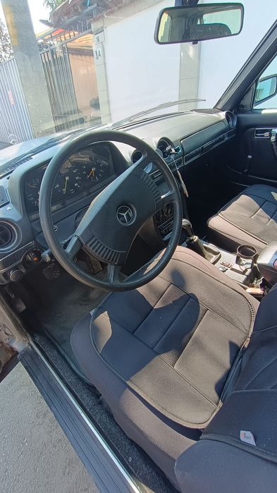 Mercedes Cobra 123 limuzina