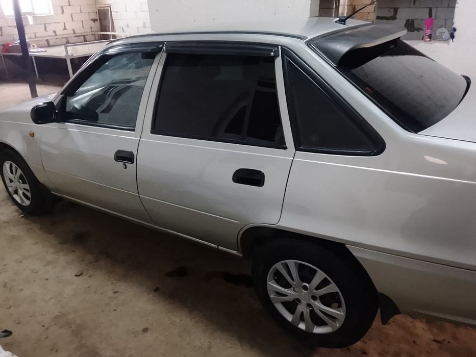 Nexia 2. Yili 2009 probeg 2 krug ozgina petnosi bor . Narxi 3800$