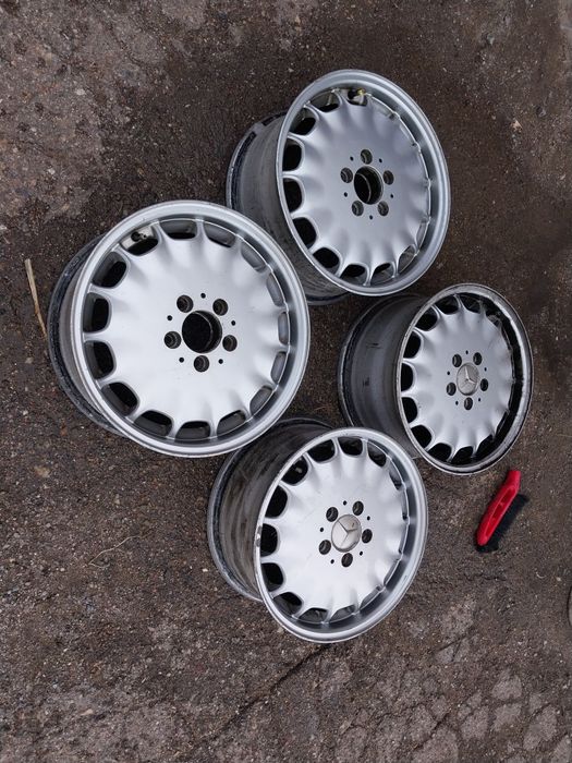 Диски R16. Один вареный. На Мерседес.