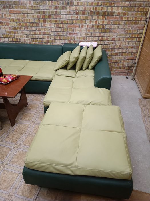 Продам диван большой