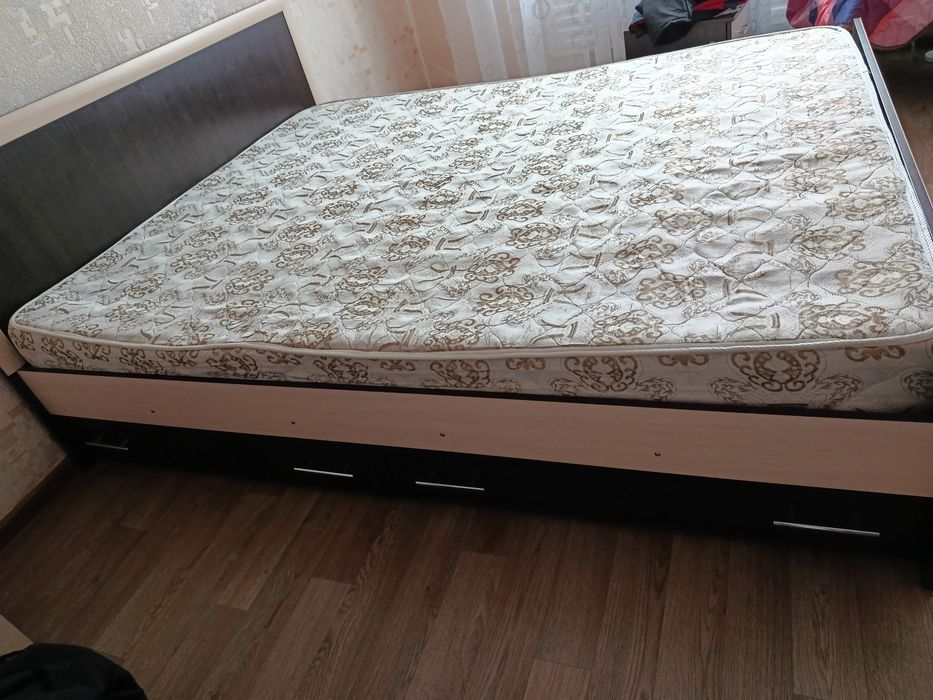 Срочно продам кровать недорого