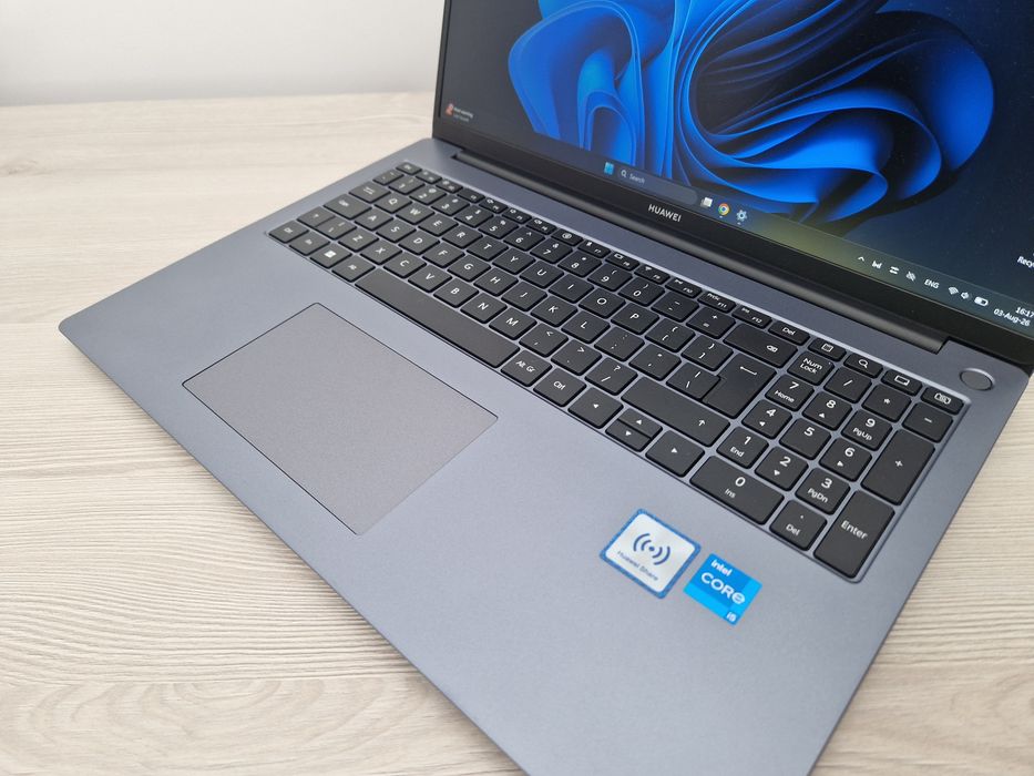Laptop Huawei MateBook D16 - i5-12450H / 16 GB

RAM / 512 GB SSD