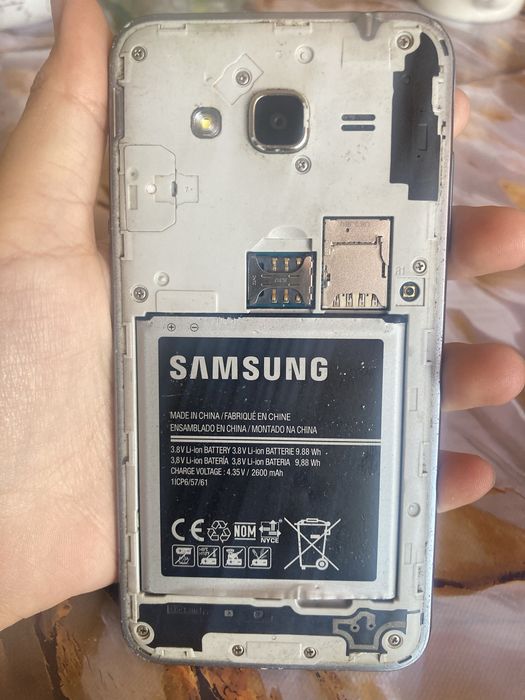 Samsung Galaxy J3 SM-J320F/DS черный