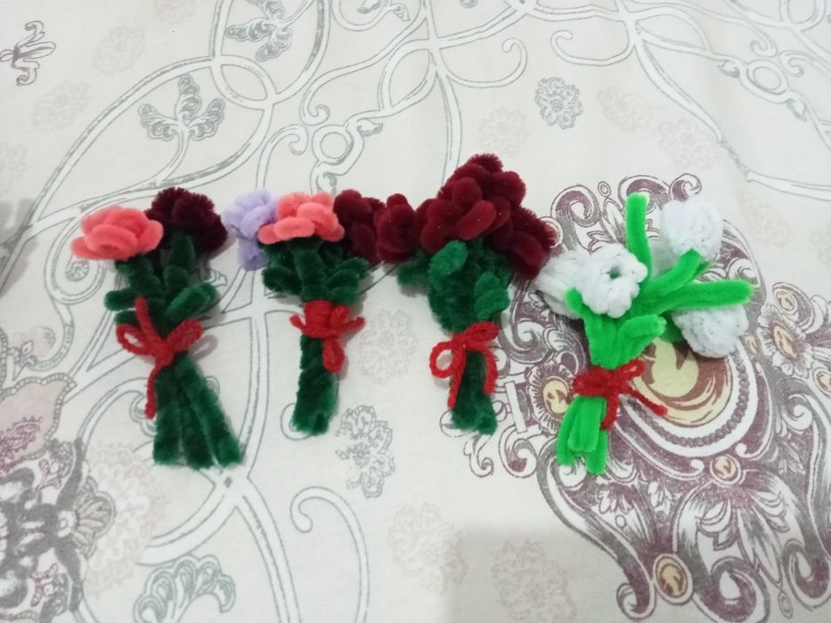 Игрушки и букеты