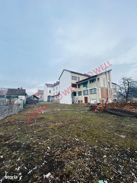 De vânzare complex de clădiri în Baraolt