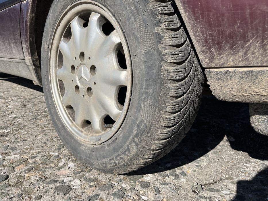 Mercedes c230 2.3 бензин автоматик 100000км