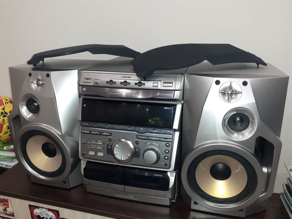 Продавам sony rxd5