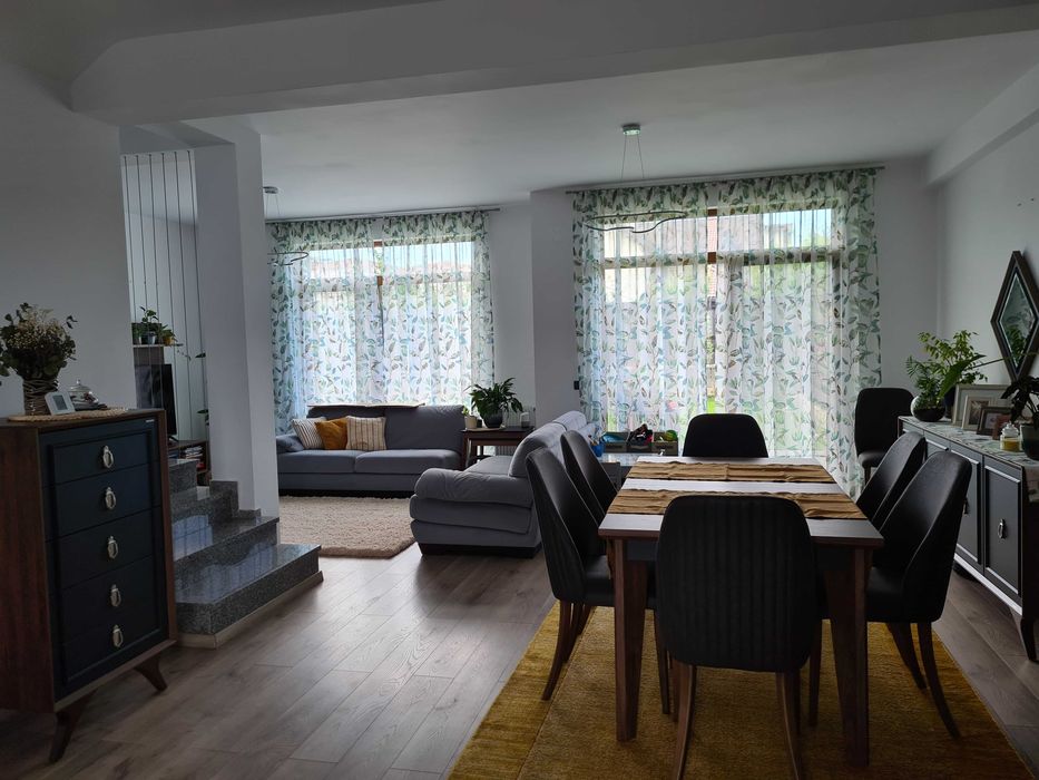 Duplex de vanzare in Borhanci strada Regina Maria