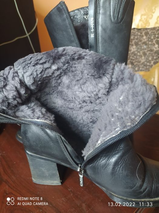 Продам сапожки кожаные