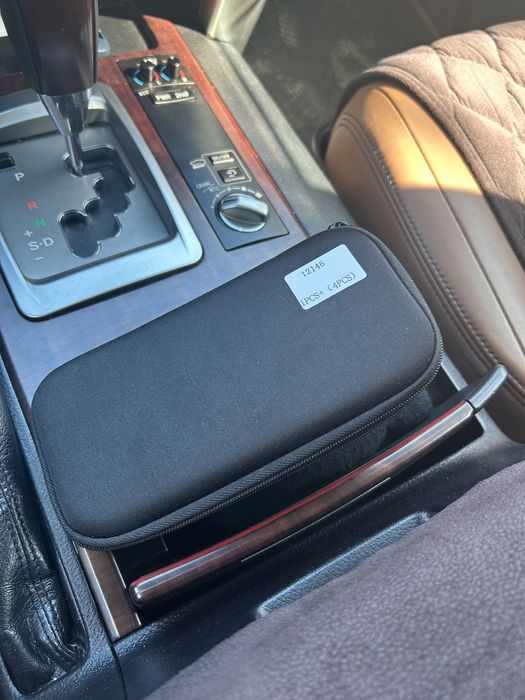 Продаю очки солнечные