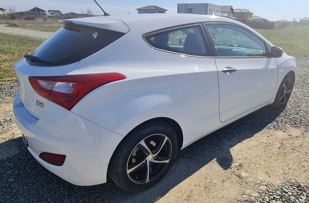Hyndai i30 Coupe 1.4i 101 CP 2013