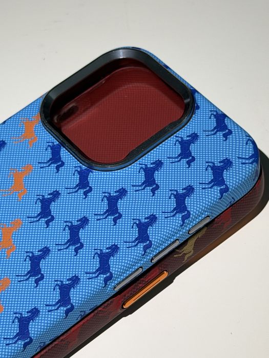 Кейсове за iPhone 15 Pro