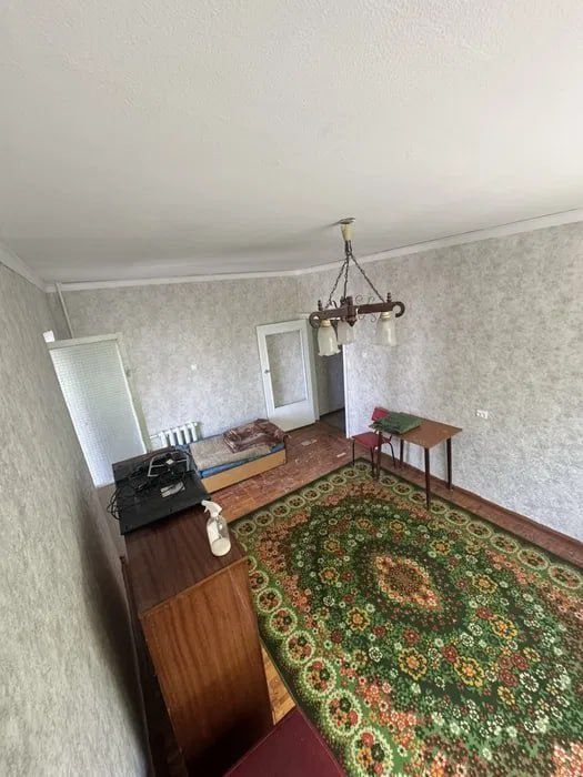 Продаю 1 комнатную квартиру Янгихает Спутник 15