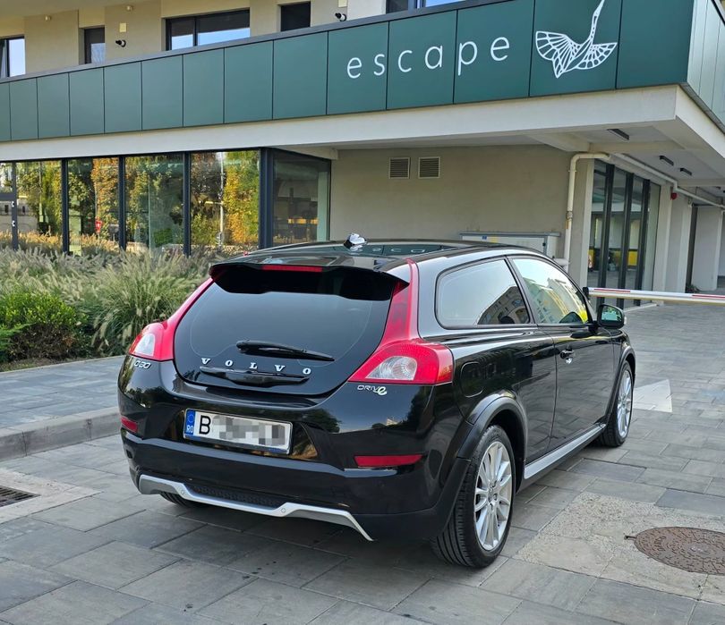 Volvo  C30   2011   1.6  Diesel