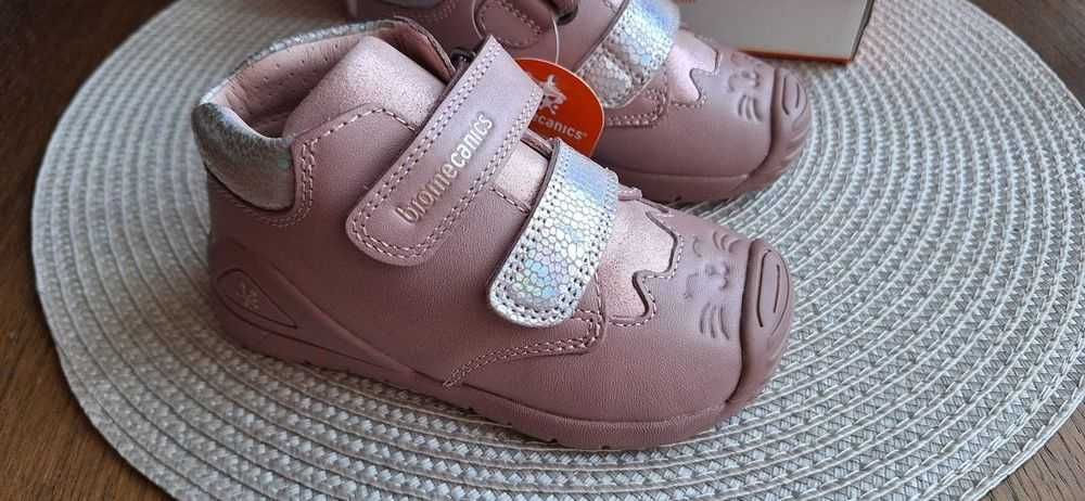 Нови обувки/сникърси/маратонки Superfit, Primigi, Biomecanics - н. 25