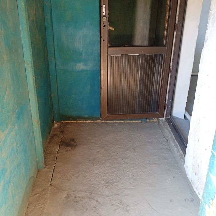 Адам 2комнатную времянку .