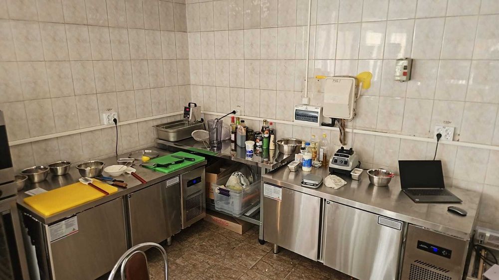 Стол холодильный профессионый