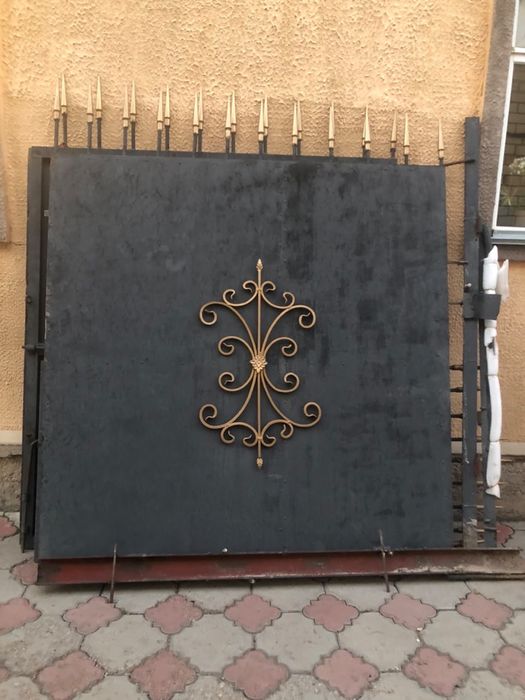 Продам ворота с калиткой