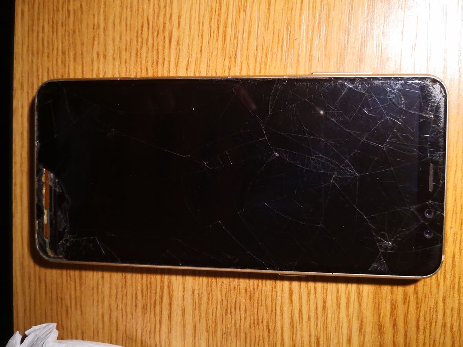 Dezmembrez Samsung A8 (2018) A530