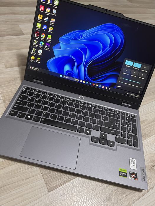 Laptop gaming LENOVO LOQ