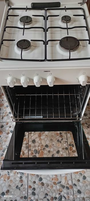 vind aragaz  ZANUSSI folosit foarte putin e ca nou vezi pozele