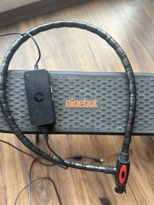 Електрическа тротинетка Ninebot F2 Pro